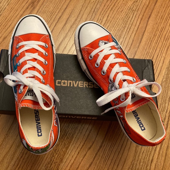 'Hand Painted' Converse Chuck Taylor Shoes - Picture 1 of 16